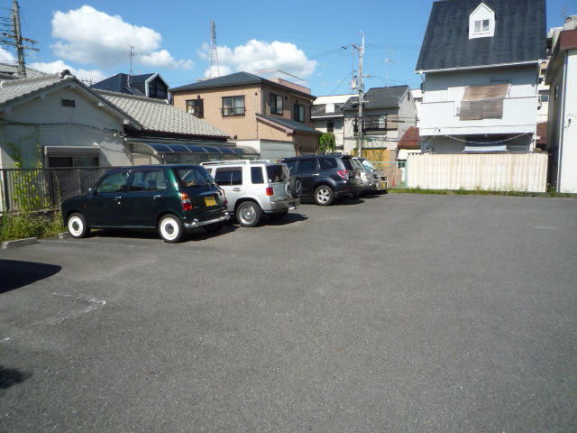 Parking lot