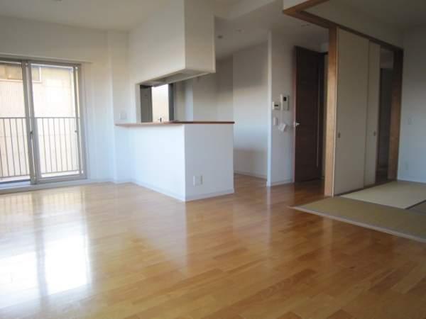 Living. Floor plan with LDK and the Japanese-style sense of unity