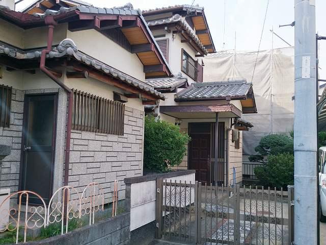 Local land photo. It is sold land with building conditions.
