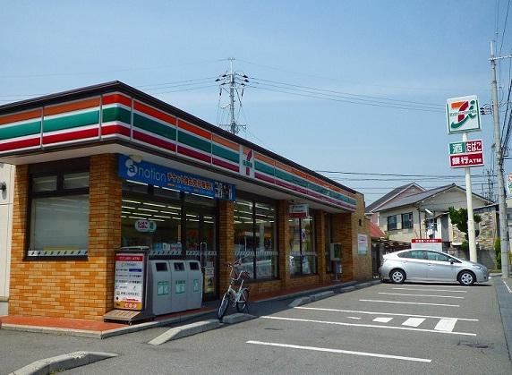 Convenience store. 433m to Seven-Eleven Ibaraki Takebashi the town shop
