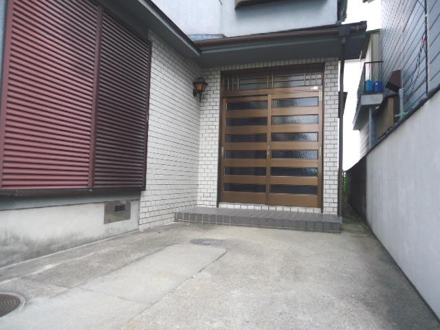 Parking lot