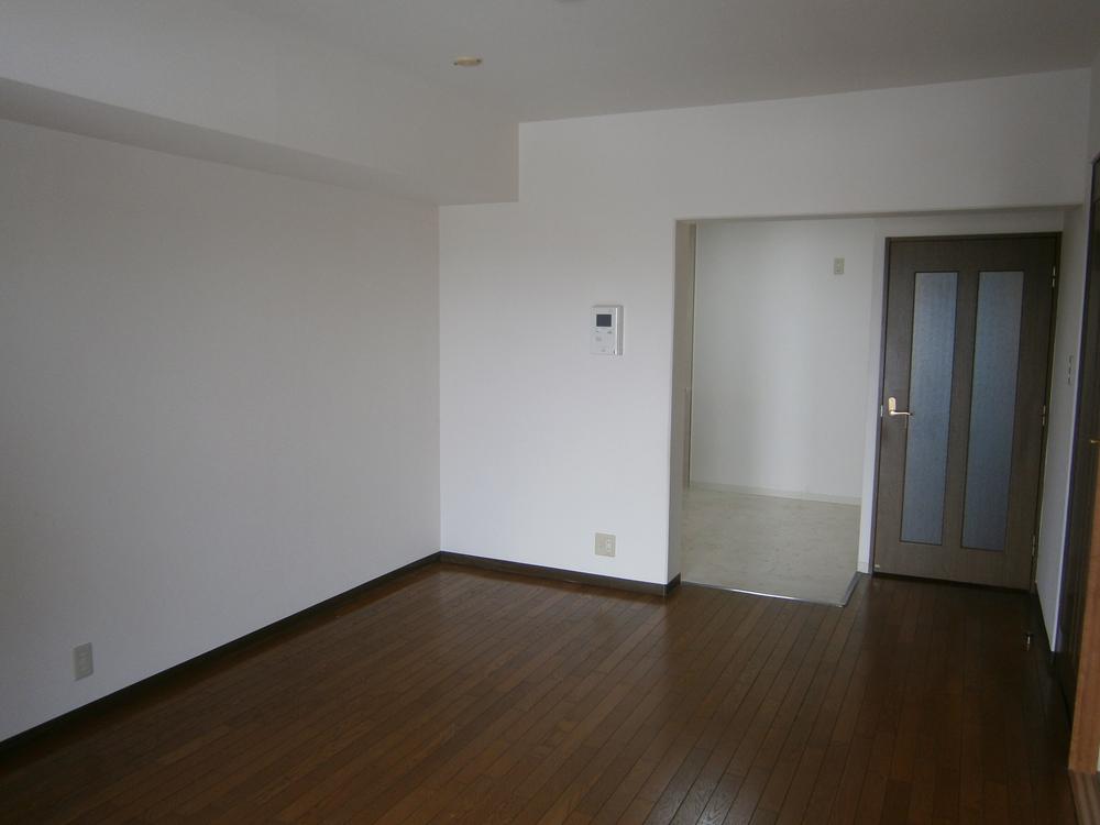 Living. Indoor (11 May 2013) Shooting