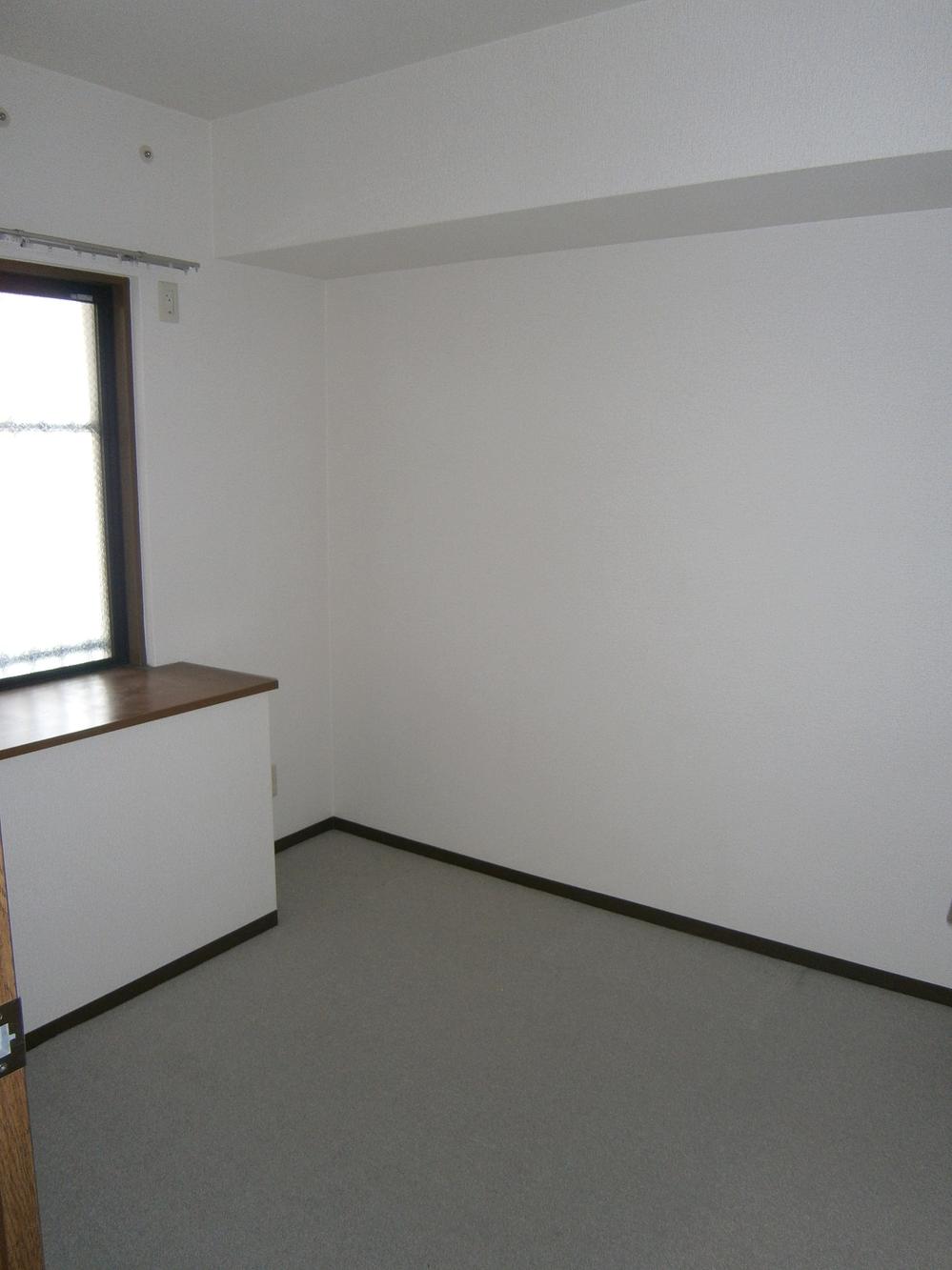 Non-living room. Indoor (11 May 2013) Shooting