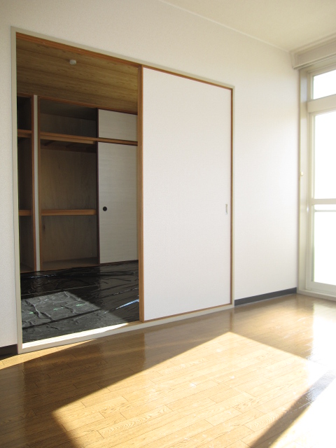 Living and room. Western-style 6 Pledge ・ Japanese-style room 6 quires