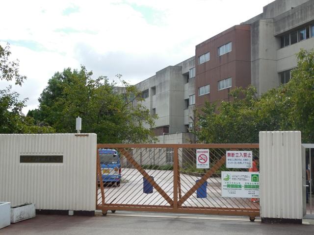 Primary school. 697m until Ikeda Municipal Kanda Elementary School