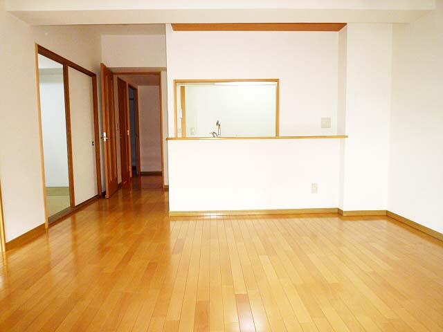 Living. Indoor (12 May 2013) Shooting