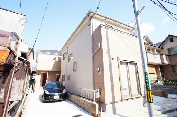 Local appearance photo. Limited 3 has emerged newly built subdivision of compartment. Is a 4-minute walk from Ikeda Station.
