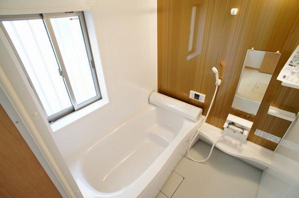 Bathroom. There window to 1 pyeong type of bathroom (bathroom. )