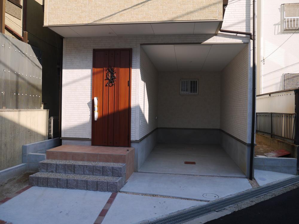 Local appearance photo. Built-in garage