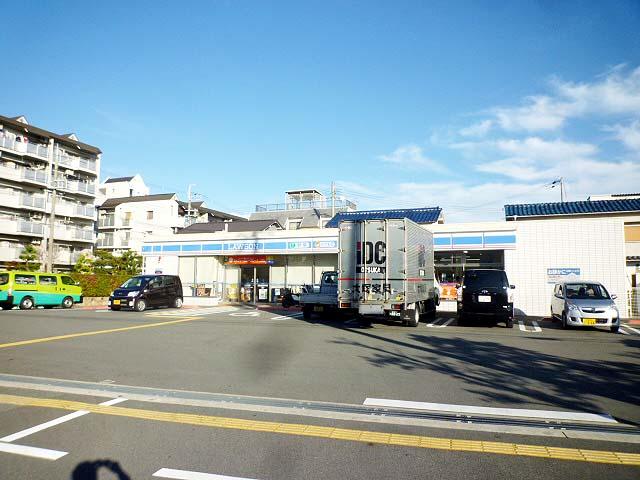 Convenience store. 190m until Lawson Ikeda Hachioji 2-chome