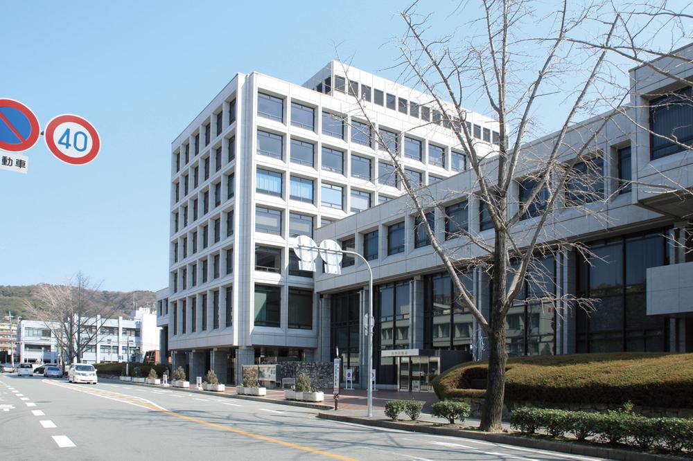 Government office. Ikeda City Hall in the 1766m Ikeda Station to Ikeda city hall. Such as after moving, To a variety of procedures to here