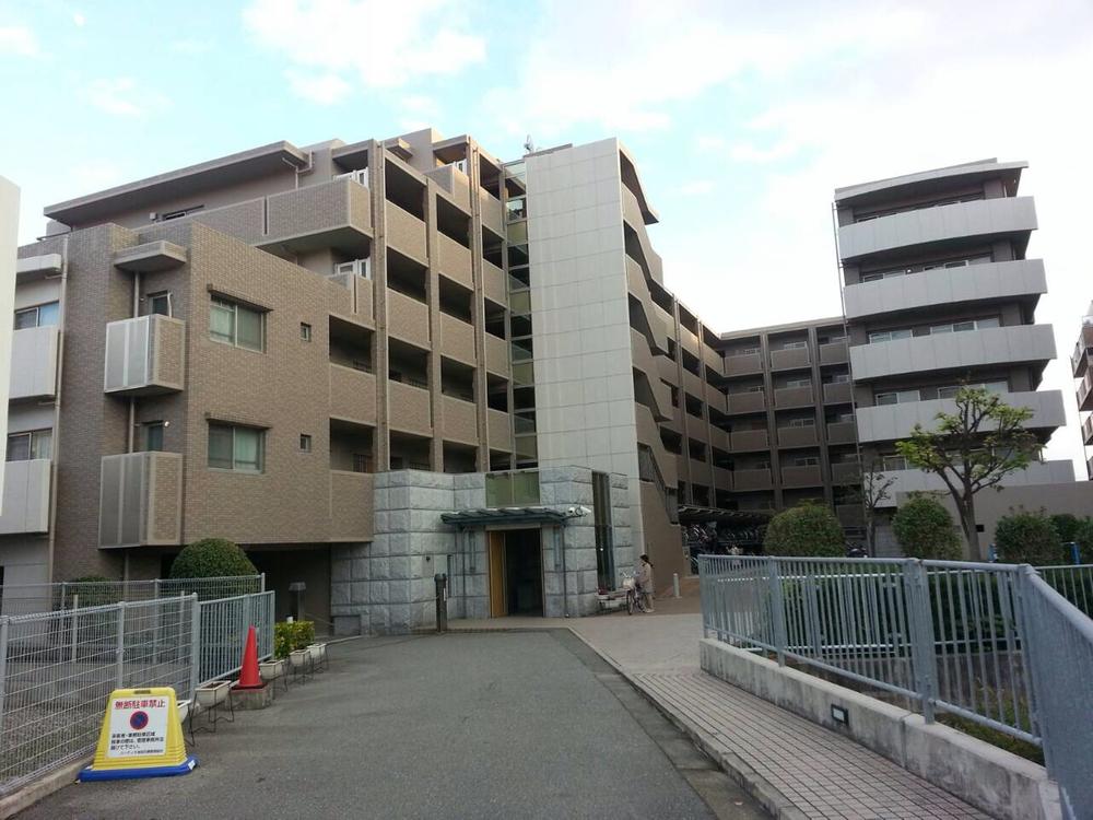 Local appearance photo