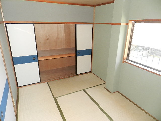 Other room space. Washitttsu