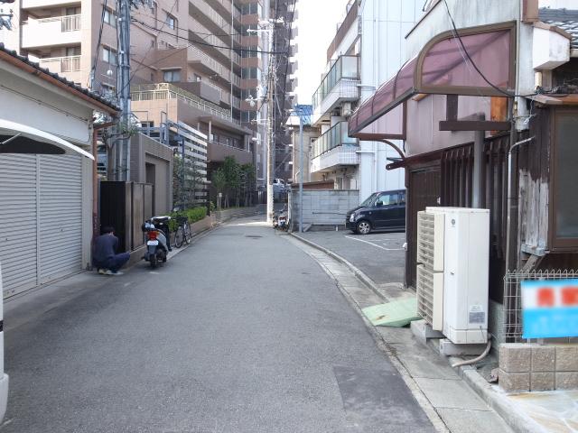 Local photos, including front road. South front road