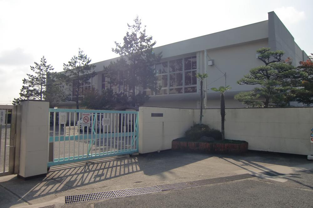 Primary school. Midorigaoka 800m up to elementary school <choose elementary school ・ Ishibashi Elementary School>