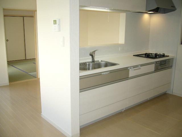 Same specifications photo (kitchen)