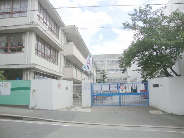 Primary school. 613m until Ikeda City Hadano Elementary School