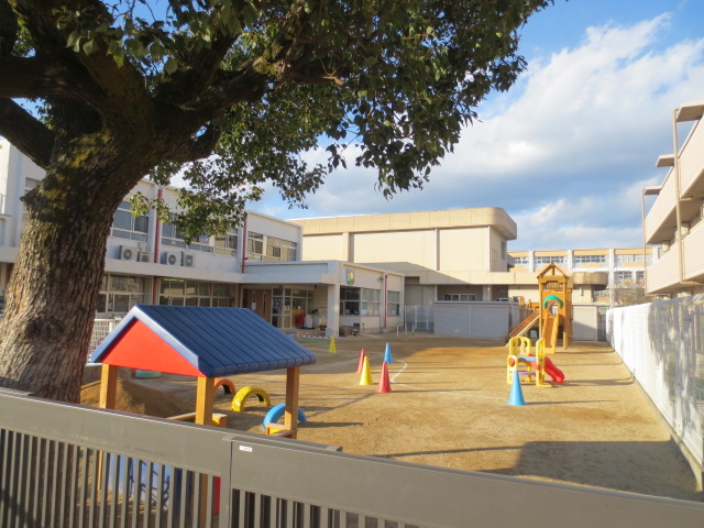 kindergarten ・ Nursery. Princess room nursery school (kindergarten ・ 369m to the nursery)