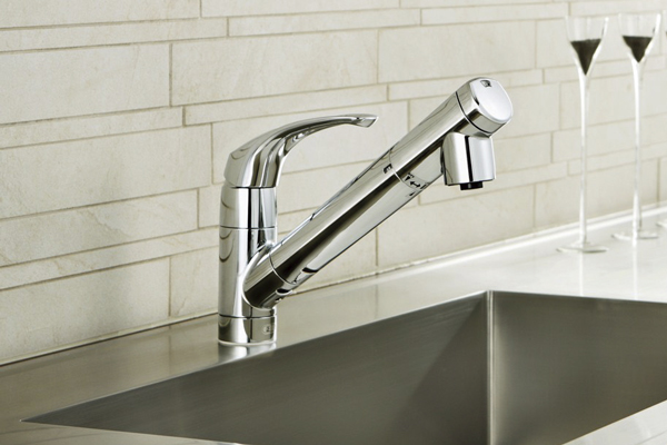Kitchen.  [Water purifier integrated shower faucet] You can use just with clean water when twisting the lever. Since the pull out shower head, Sink the corner of ・ This is useful when you wash the side (same specifications)