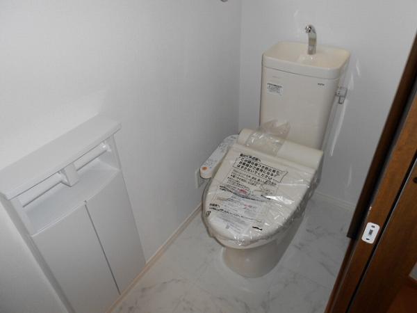 Same specifications photos (Other introspection). Same specifications photos (toilet)