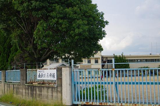 Primary school. 962m until Izumi City Minami Ikeda Elementary School