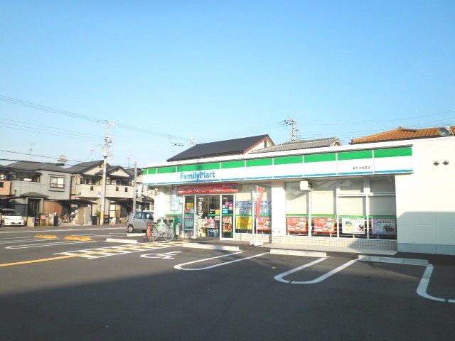 Convenience store. FamilyMart Izumiotsu plate source store up (convenience store) 433m
