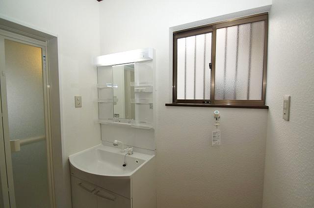 Wash basin, toilet. cross ・ Floor CF re-covering