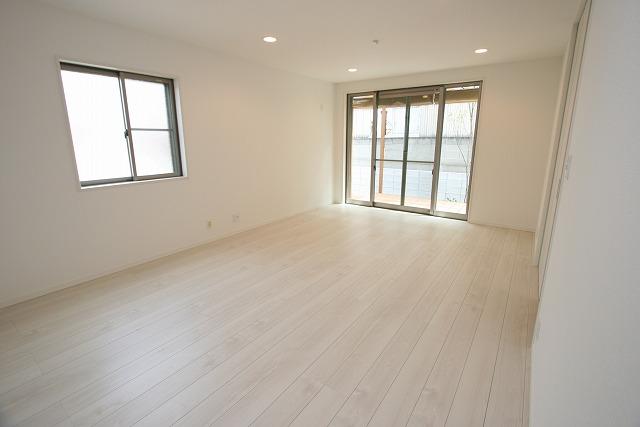 Living. The other side of the living room of the discharge window wood deck