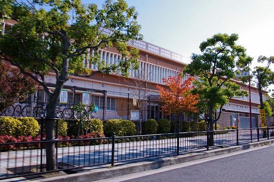 Primary school. 326m until Izumi Municipal Aoba Hatsugano elementary school