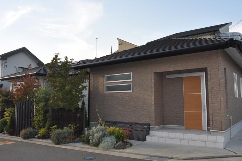 Local appearance photo. (No. 113 land local model house / 2013 November shooting)