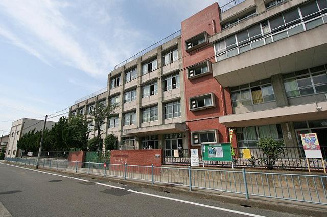 Primary school. 850m to Izumiotsu Municipal Jonan elementary school (adjusted-ku)