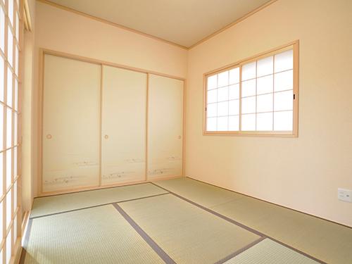 Model house photo. Soothing Japanese-style room.