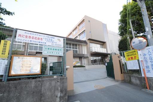 Primary school. 1118m to Izumi City Tatsukita Matsuo Elementary School