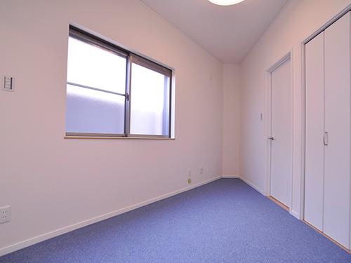Non-living room. Living and lasted Kids corner, Mom ・ While being watched in Papa child is carefree play space.