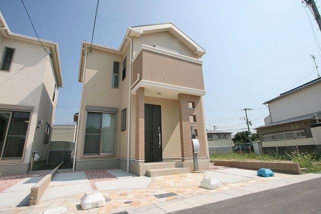 Local appearance photo. One standard-sized car ・ Mini one parking OK!