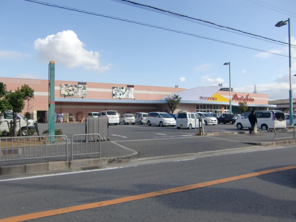 Supermarket. 811m to Sanyo Marunaka Izumiotsu store (Super)