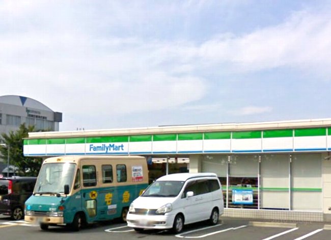 Convenience store. FamilyMart Izumiotsu Mushitori the town store (convenience store) to 801m