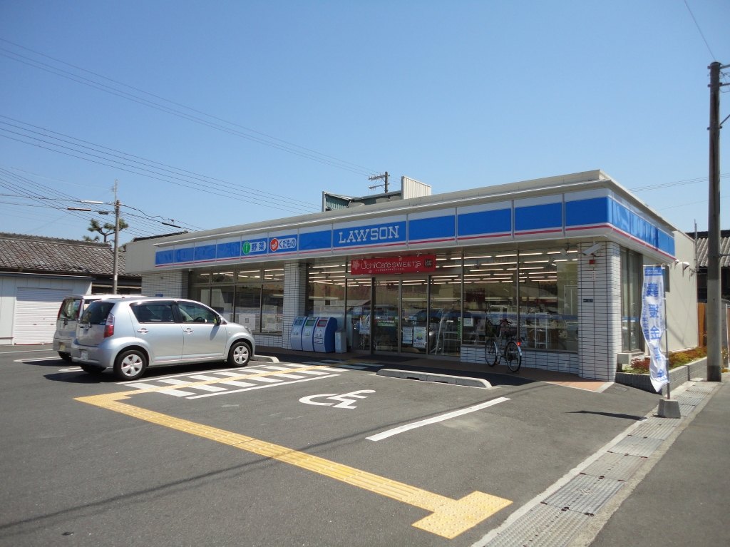 Convenience store. 310m until Lawson Izumiotsu Donggang Machiten (convenience store)