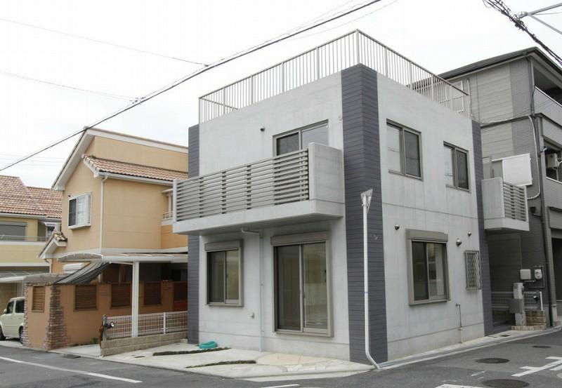 Local appearance photo. RC structure of the house will be more tough home by combining the strengths of each other of rebar and concrete! Reinforced concrete seismic performance is also firm will protect the important family is excellent of course fire resistance in the 47 years to life even wooden 22 years