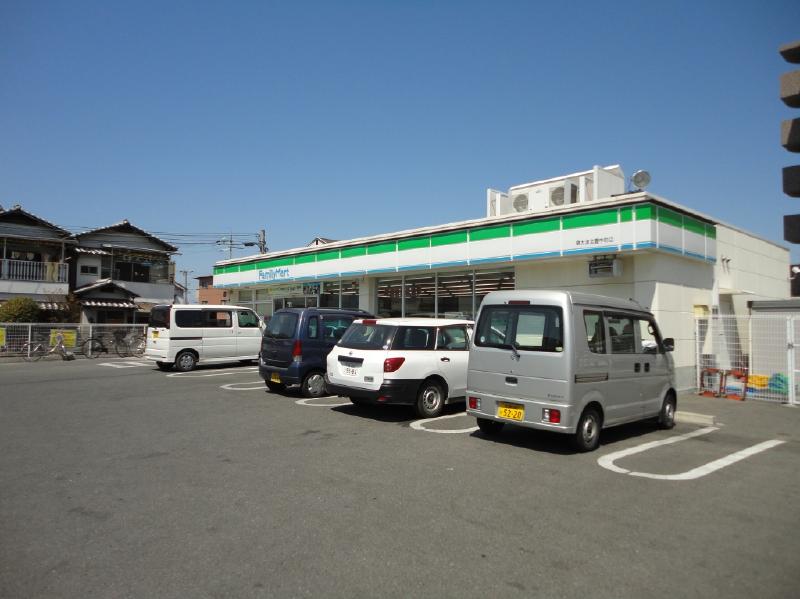 Convenience store. FamilyMart Izumiotsu Kitatoyonaka the town store (convenience store) to 396m