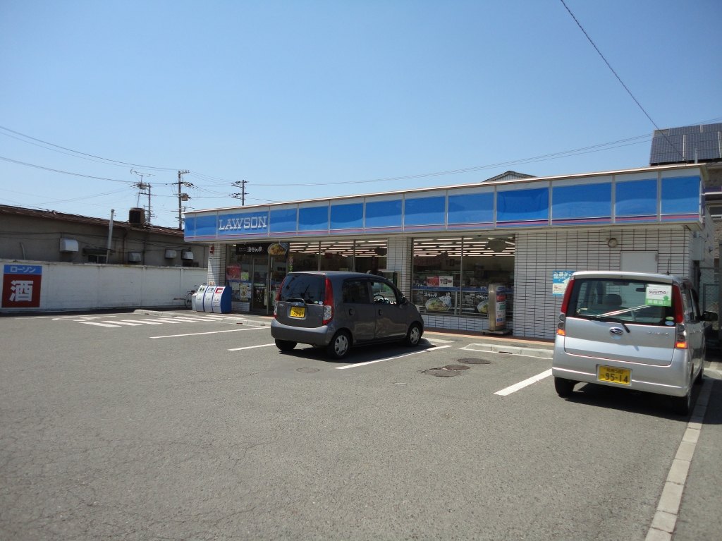 Convenience store. 677m until Lawson Izumiotsu Kasuga-cho store (convenience store)