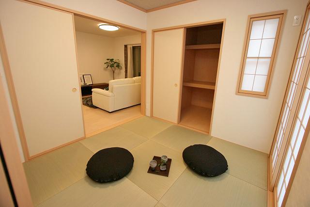 Non-living room. First floor Japanese-style room