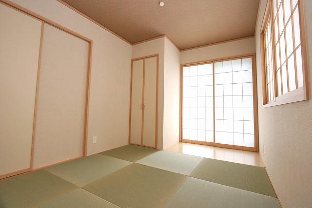 Non-living room. First floor Japanese-style room