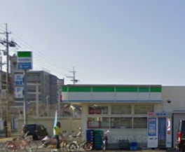 Convenience store. FamilyMart Izumiotsu Kitatoyonaka the town store (convenience store) to 590m