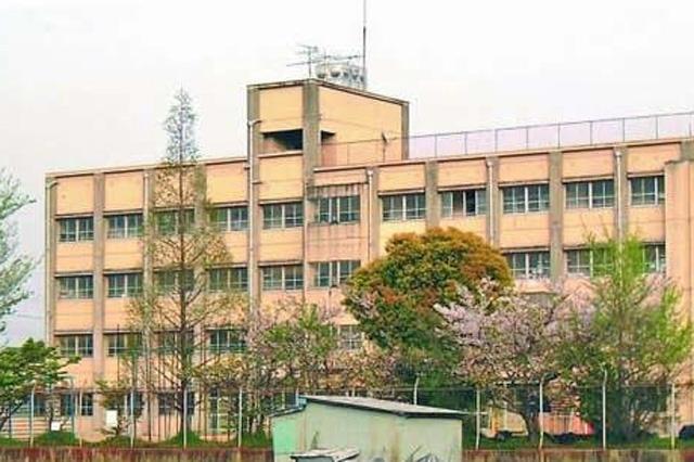 Primary school. Kusunoki until elementary school 910m