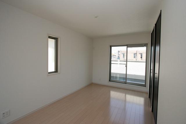 Non-living room. 2 All rooms facing the balcony Kaiyoshitsu