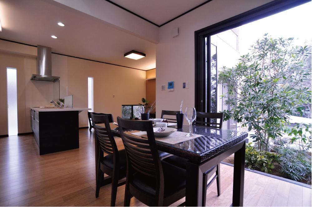 Non-living room. To shape your dreams, To shape in the Premier Town.