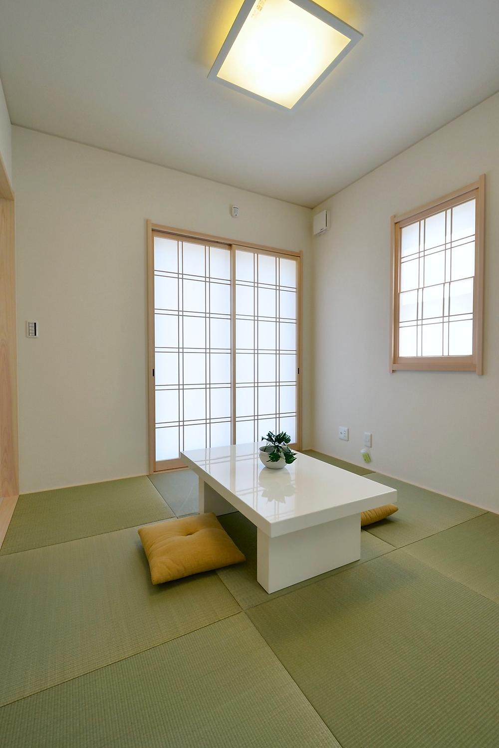 Non-living room. Local model house "Japanese-style" (April 2013 shooting)