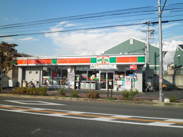 Convenience store. Thanks Izumiotsu Toyonaka store up (convenience store) 148m