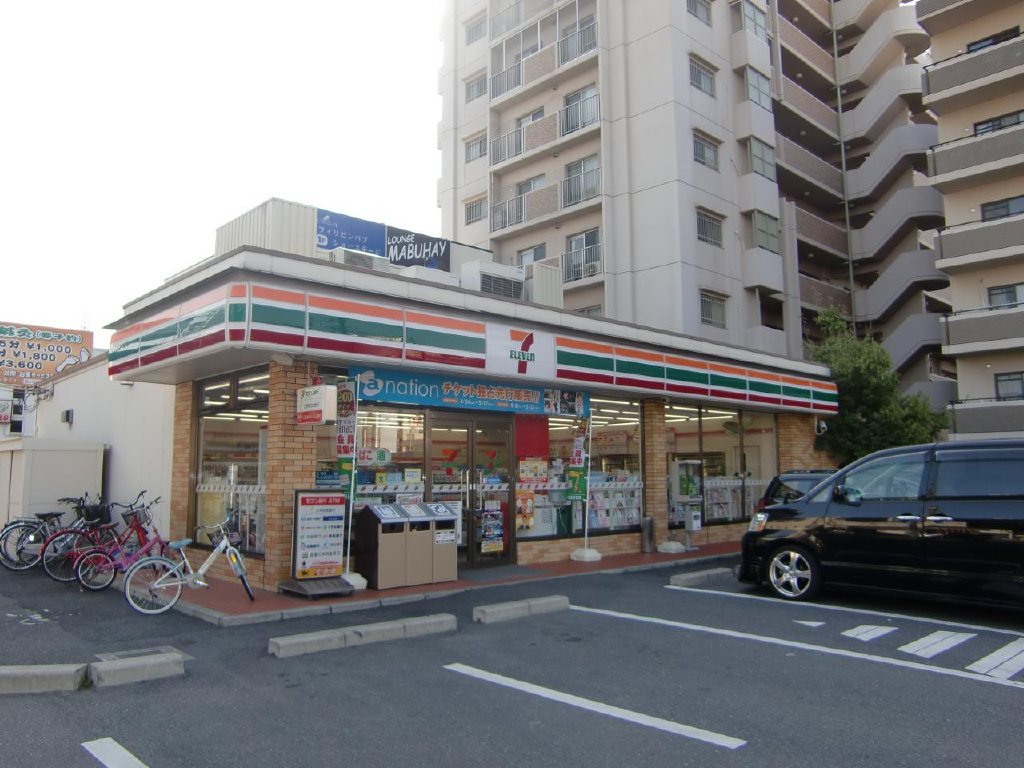 Convenience store. Seven-Eleven Izumiotsu Ikeura 1-chome to (convenience store) 561m